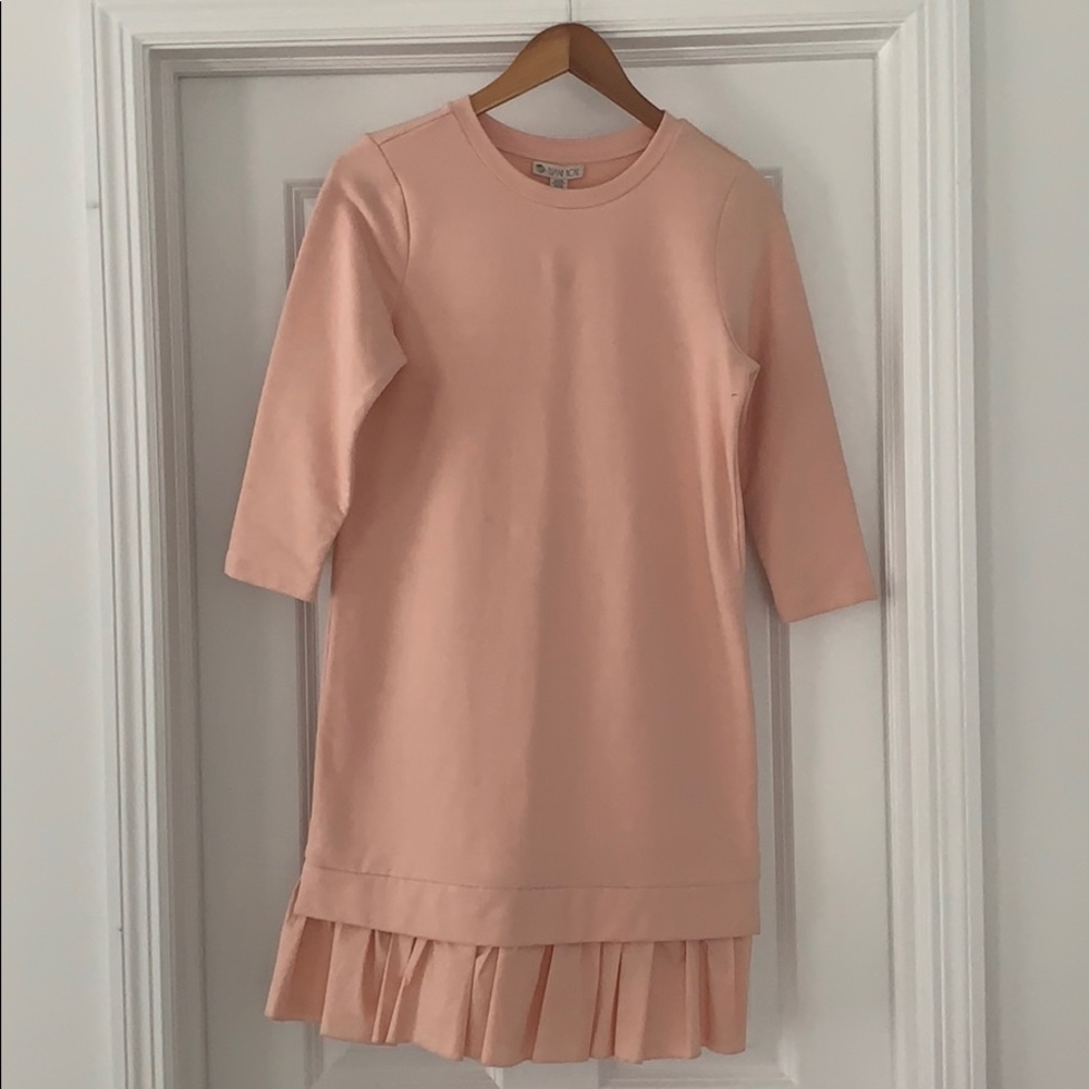 Cute Salmon/Peach cotton dress.